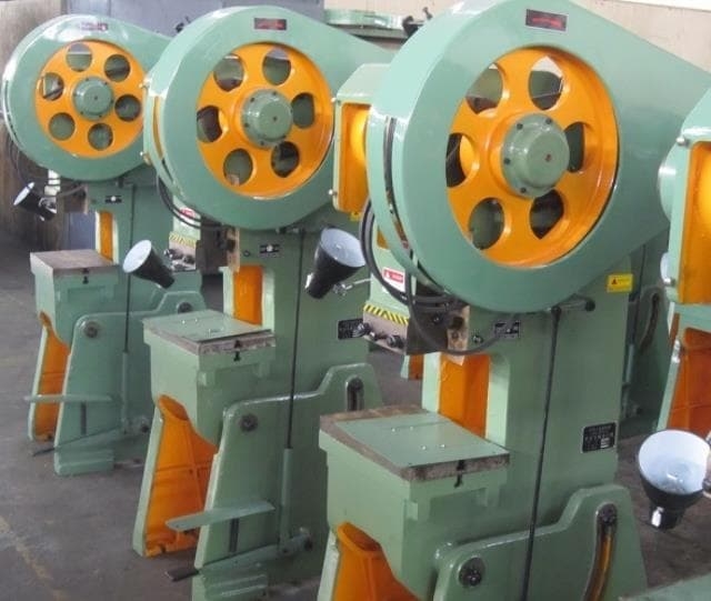 Однокривошипный пресс простого действия Yangli Group J23-40D