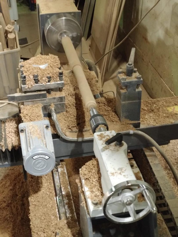 Токарный станок с ЧПУ с автоматической сменой инструмента ECOWOOD 12D2