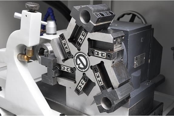 Токарный станок JCK-1840F CNC с ЧПУ FANUC 0I (JCK-1840F CNC)