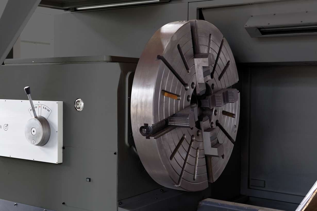 Токарный станок JCT-63 CNС РМЦ 6000 мм (JCT-636000 CNС)