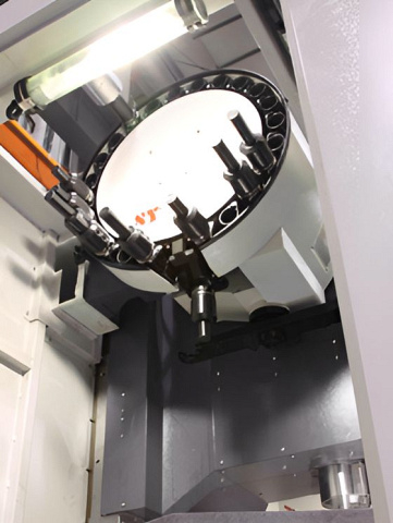 Фрезерный обрабатывающий центр KVL650 (VM740S) 3-оси HCNC