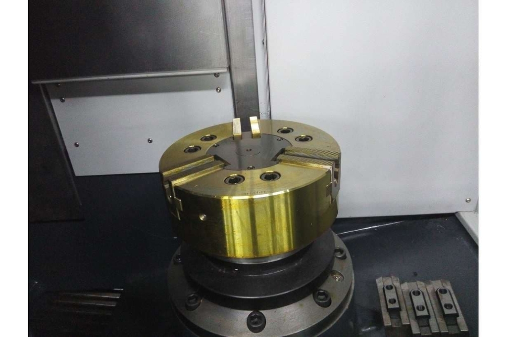 Токарный станок JVL-80 CNC РМЦ 650 мм (JVL-80650 CNC)
