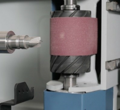 Четырехосевой токарный центр с ЧПУ NESTO 4 AXIS CNC