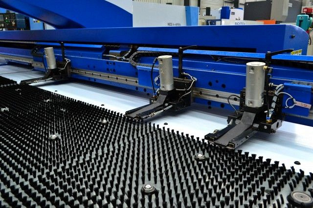 Координатно-пробивной пресс SMD Nisshinbo HPH-5058