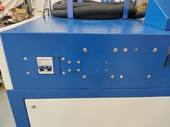 Аппарат лазерной сварки KY-W-HW1500-C 1.5кВт Raycus 3в1 (резка, сварка, очистка) с механизмом подачи проволоки и водным охлаждением