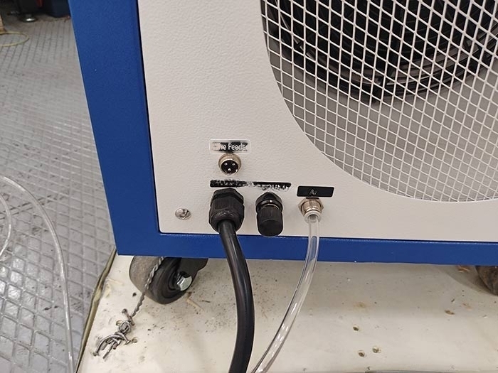 Аппарат лазерной сварки KY-W-HW1500-C 1.5кВт Raycus 4в1 (резка, сварка, очистка, очистка сварочных швов) с механизмом подачи проволоки и водным охлаждением
