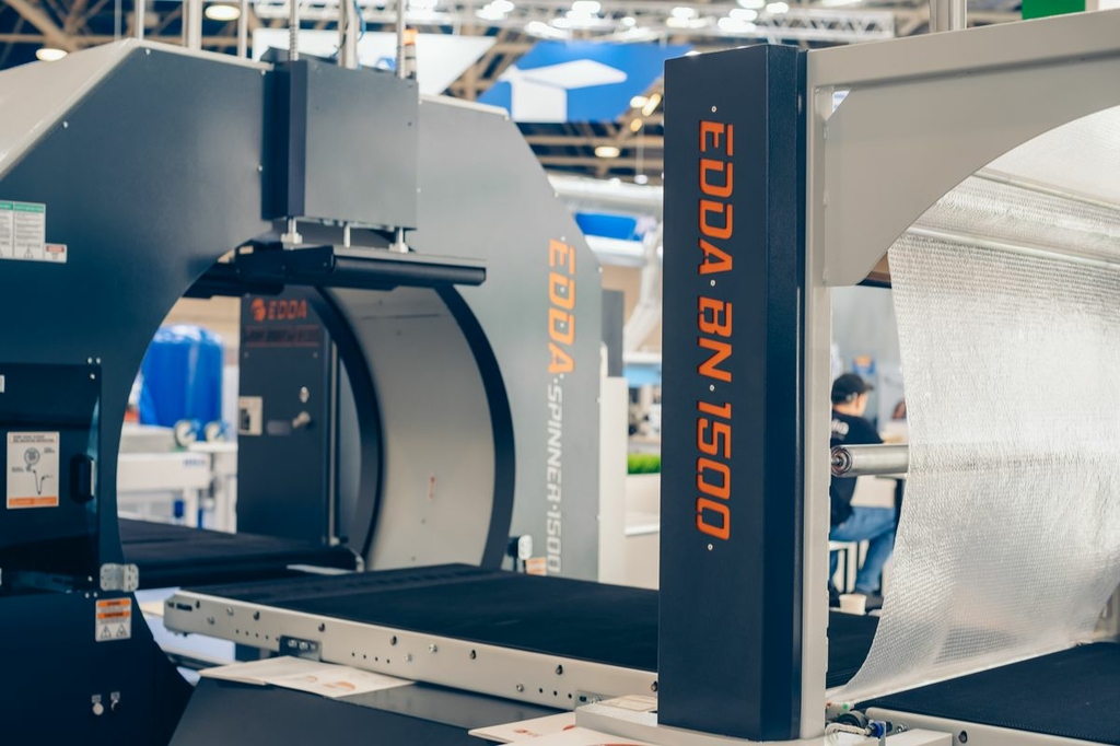 Автоматический горизонтальный обмотчик Spinner 2200 SBN