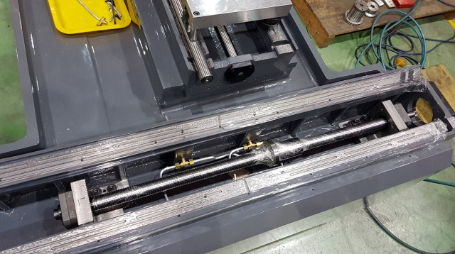 Круглошлифовальный станок Spitzen SOG-32100