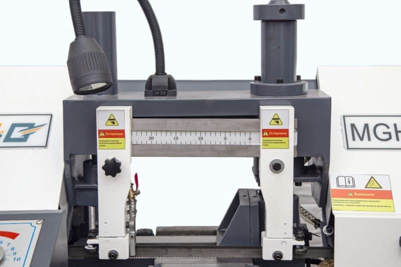 Ленточнопильный двухколонный станок Metal Master MGH-200