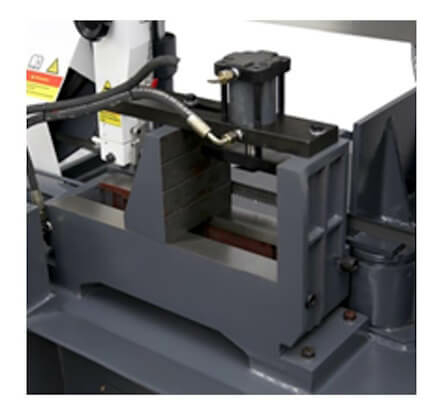 Полуавтоматический ленточнопильный станок MetalMaster MGH-200E