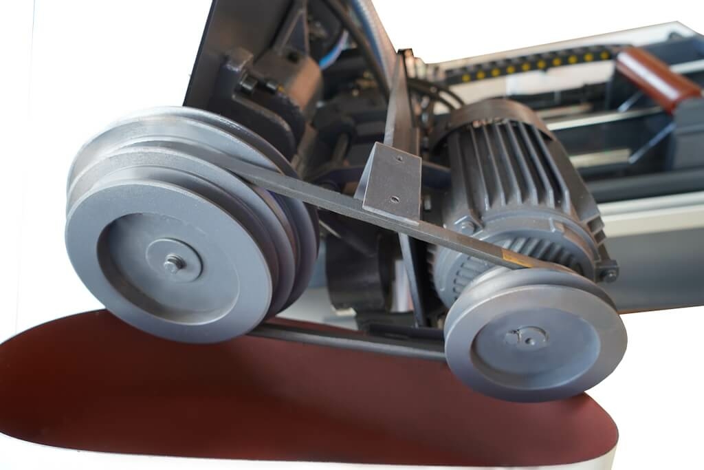 Автоматический ленточнопильный станок MetalMaster MSK 400 Е
