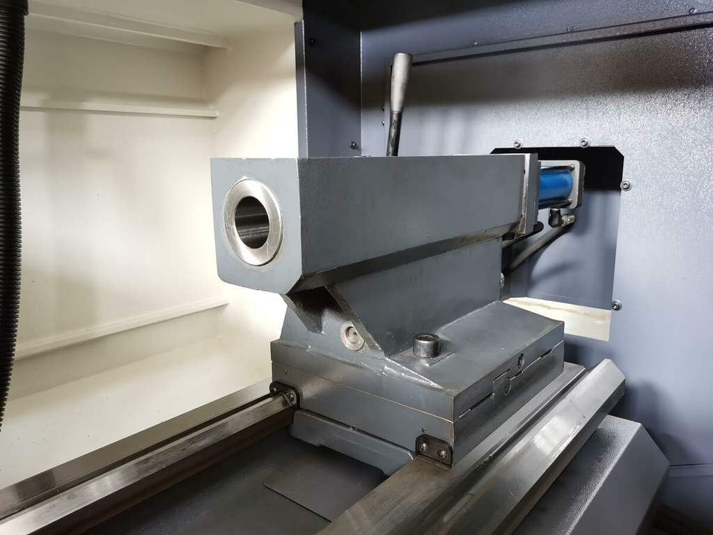 Токарный станок c ЧПУ с прямой станиной MetalTec NEXT 50x1000 (Fanuc)
