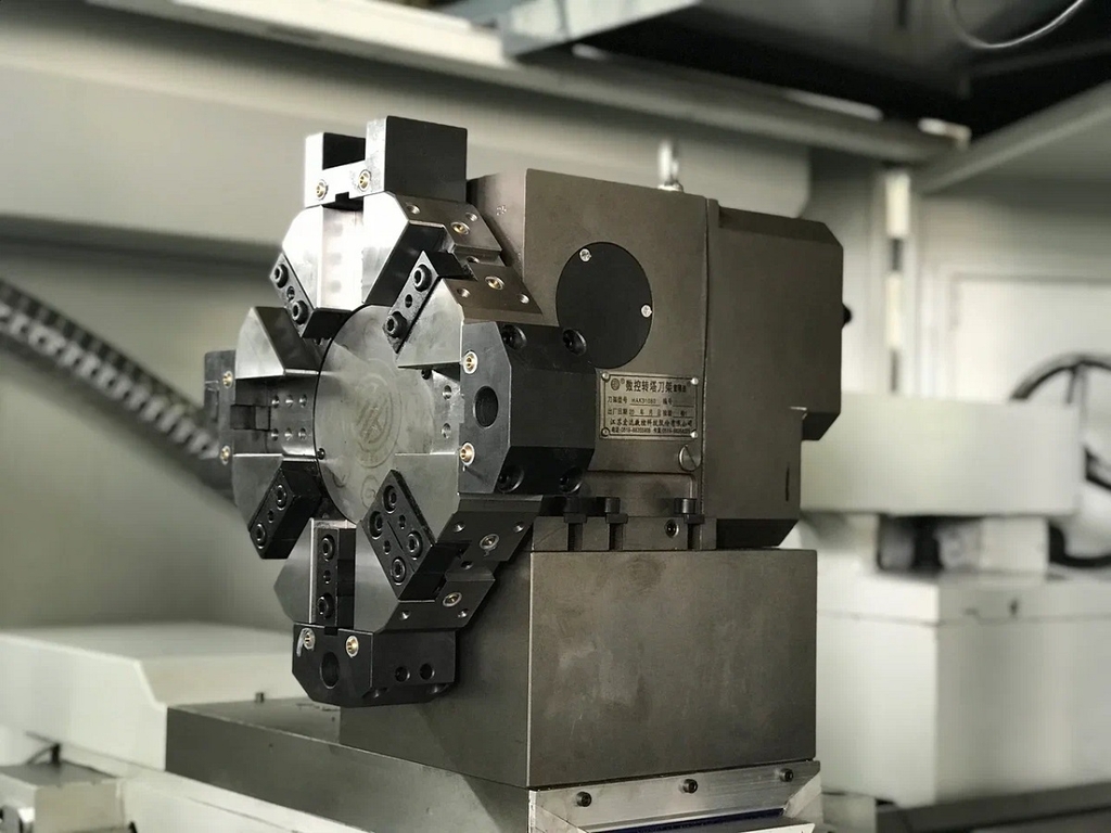 Токарный станок ЧПУ с горизонтальной станиной MetalTec NEXT 50х1000 (KND)
