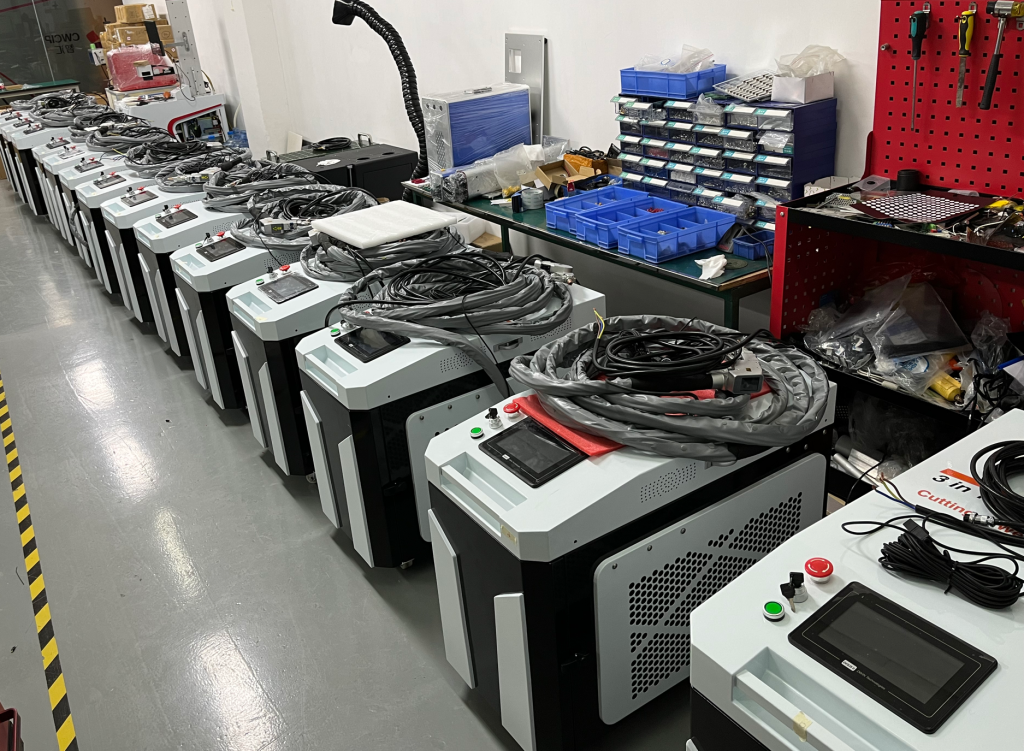 Многофункциональный аппарат ручной лазерной сварки i-Weld 2000 W