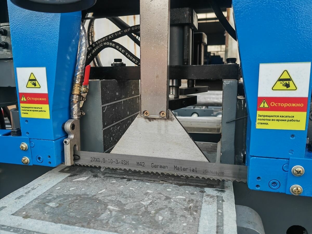 Автоматический колонный ленточнопильный станок MetalTec BS 300 CA