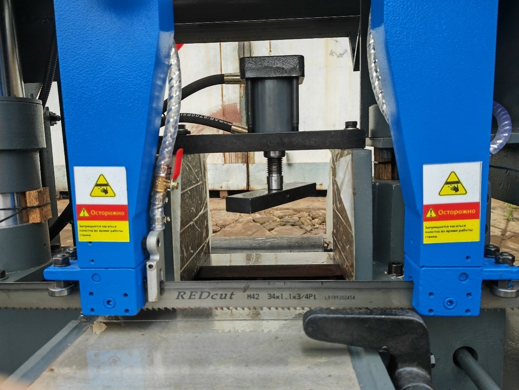 Автоматический колонный ленточнопильный станок MetalTec MBS 330 CА