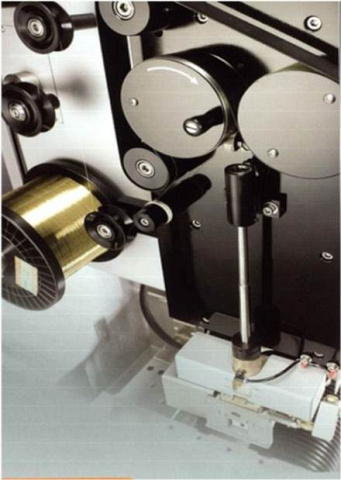 Проволочно-вырезной электроэрозионный станок CHMER AW9L