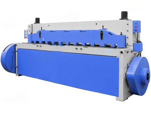 Гильотина с электроприводом Q11 8x3200