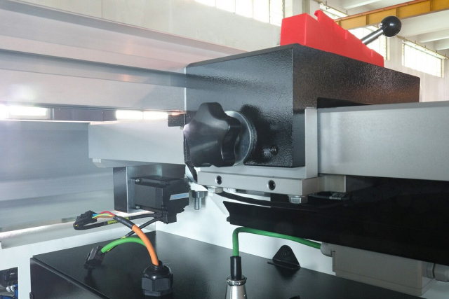 Форматно-раскроечный станок Nanxing MJK1132F1
