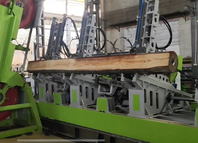 Вертикальная широколенточная пилорама EcoWood VSM-1250 VSM-1250
