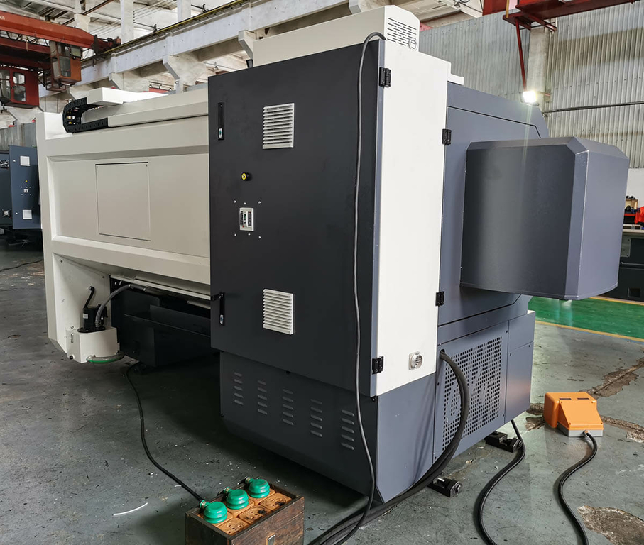 Токарный станок c ЧПУ с прямой станиной MetalTec NEXT 50x1000 (Fanuc)