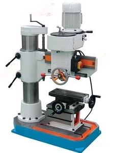 Радиально-сверлильный станок DM 20