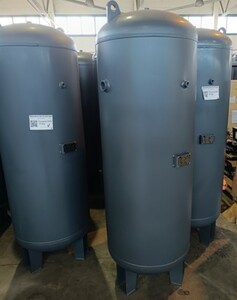 Компрессорный ресивер 600L