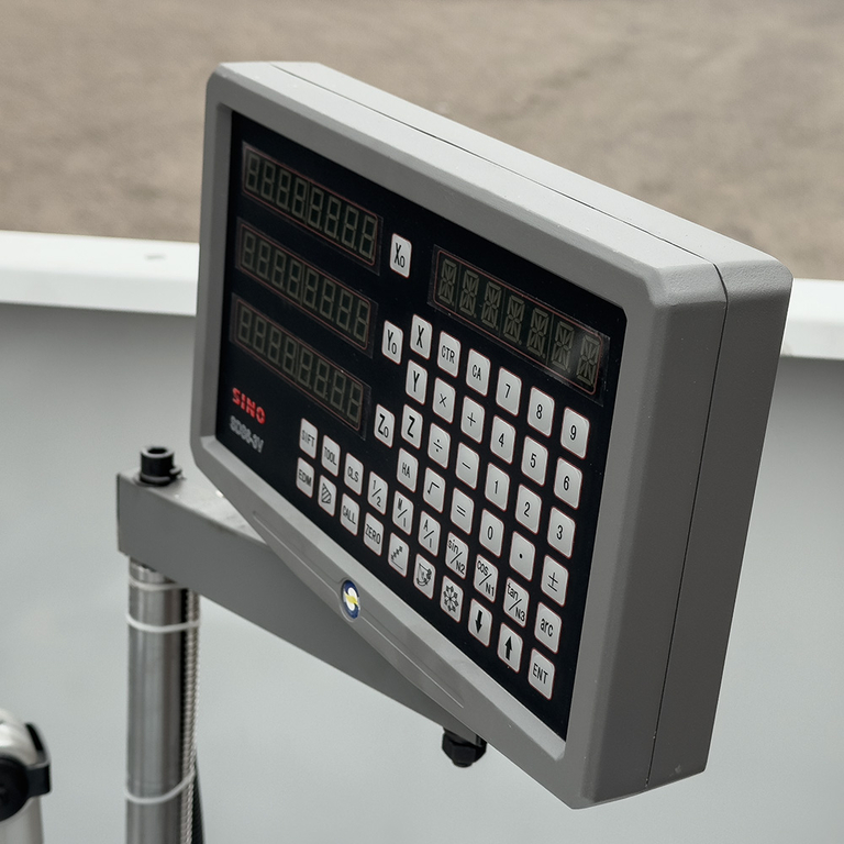 Универсальный токарный станок Proma SPV-1500/660