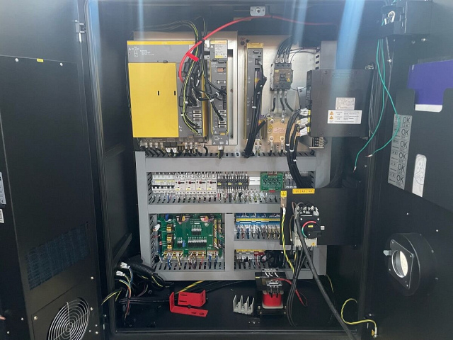 Токарные обрабатывающие центры SKMC SL1500