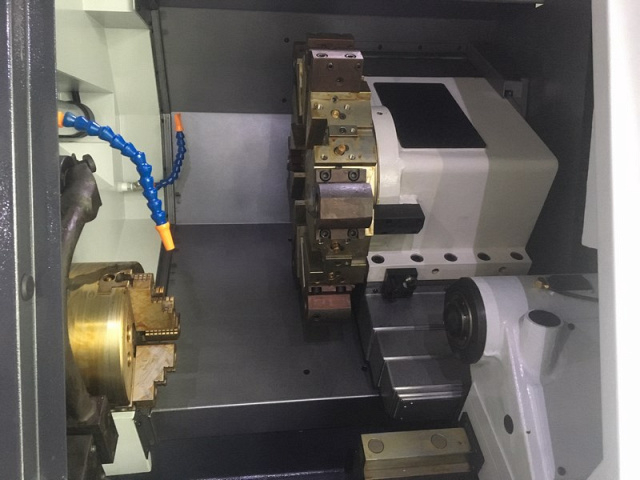 Токарный обрабатывающий центр SPECTR TC-250 / L