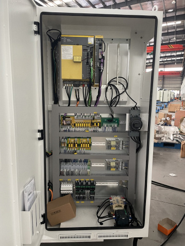 Токарный центр SPECTR TH-2500M / 1000 (B)