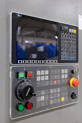 Токарный станок с ЧПУ KE50/1500 Fanuc