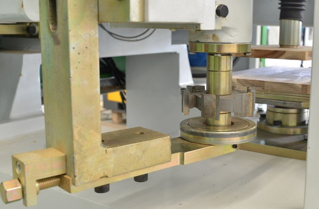 Карусельные копировально-фрезерные станки легкой серии EcoWood LH300-2