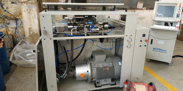 Установка гидроабразивной резки с ЧПУ IRONMAC НВД 420 МПа (37 кВт)