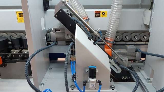 Автоматический кромкооблицовочный станок Alba Advantage 6 Ultra