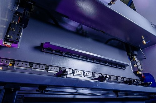 Листогибочный пресс MetalTec HBС 110/2500 4+1 ЧПУ ESA630