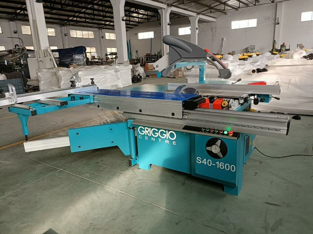 Форматно-раскроечный станок с кареткой 1600 мм S40