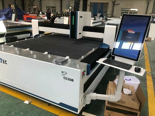 Лазерный станок для резки металла MetalTec 1530B (3000W)