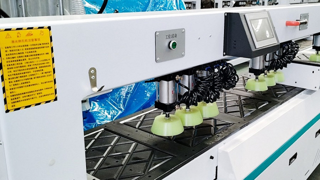 Торцевой сверлильно-присадочный центр с ЧПУ Beaver SWIFT HSD 4S PRO