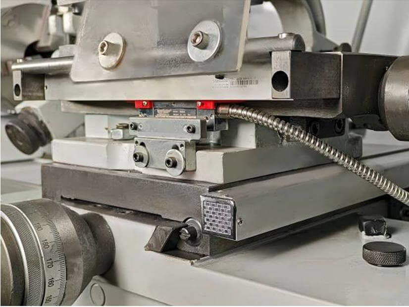Токарно-Винторезный Станок Metal Master Z50100H DRO RFS