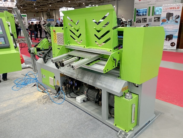 Автоматический токарный станок Ecowood Small Master 100