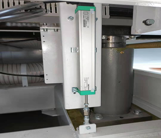 Шлифовальный станок с электронными сегментными утюжками Motimac WT TRHG 1300